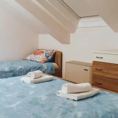 Loft East, Private Parking Apartment