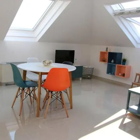 Loft East, Private Parking *